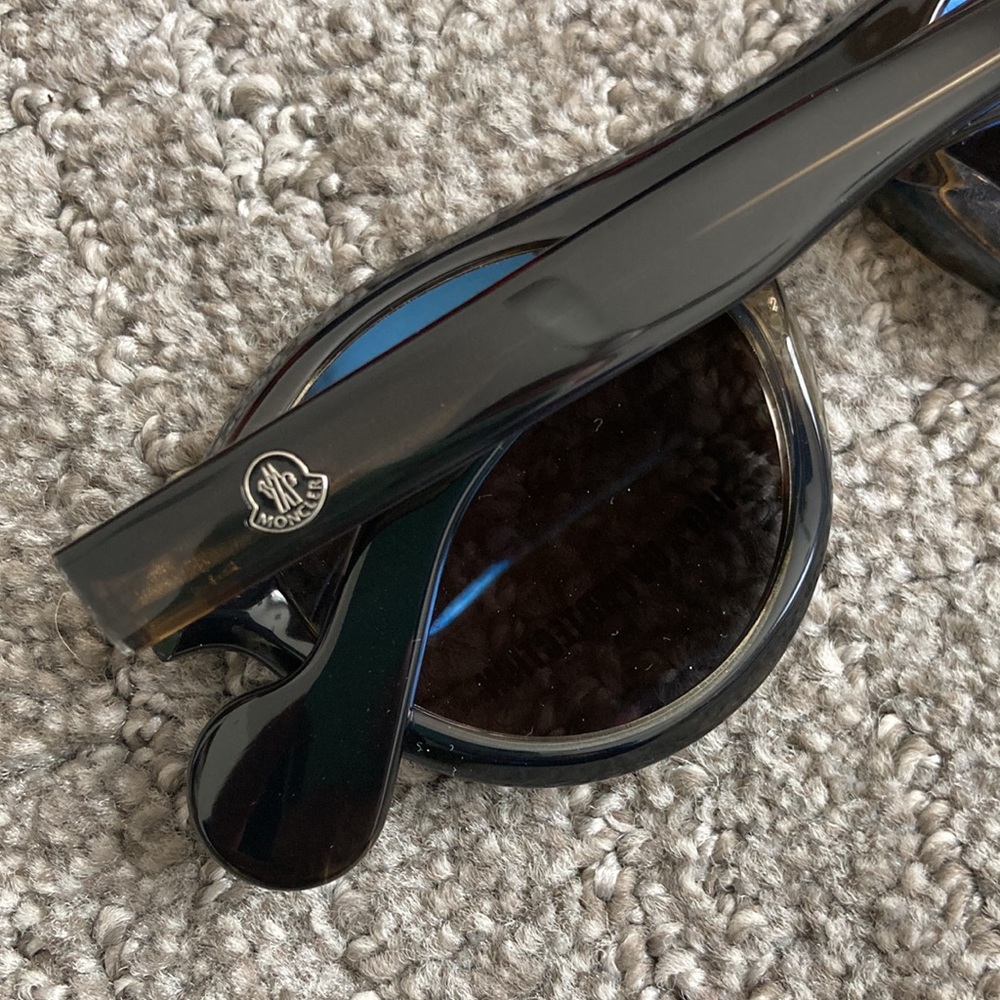 Moncler 48MM Designer Sunglasses Dark Green - Picture 7 of 10